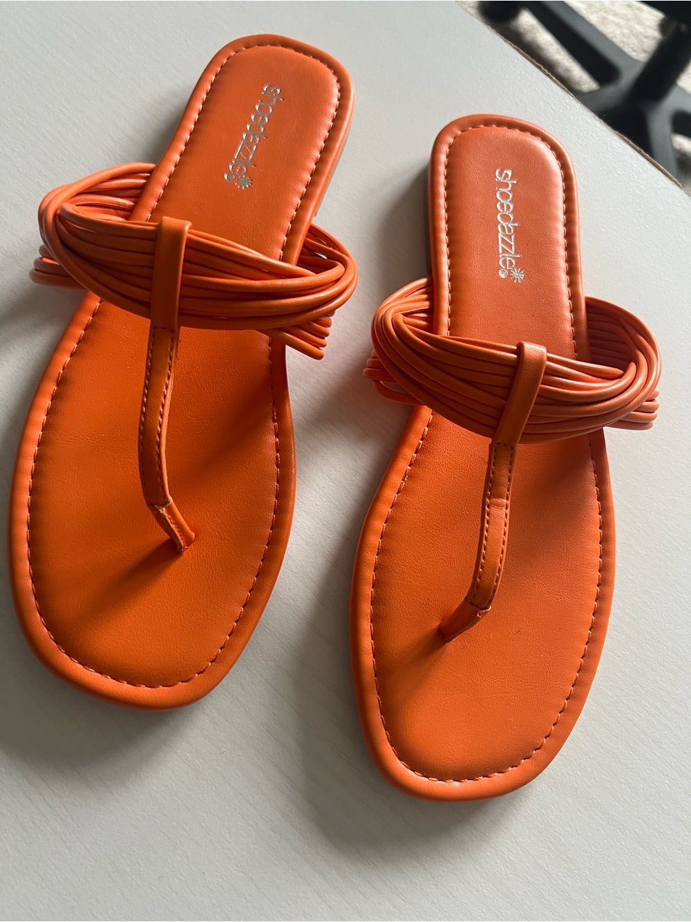 ShoeDazzle Lori Orange Strappy Thong Sandals Square Toe Size 9